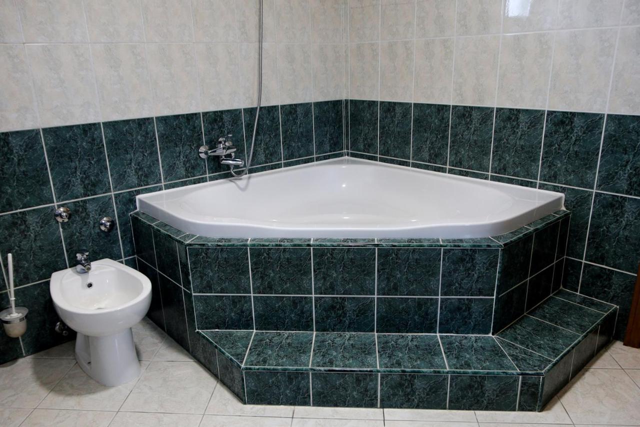 Motel Lav Čapljina Kültér fotó